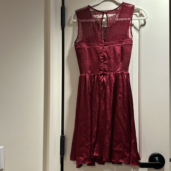 Guess Champagne Red A-Line Silk Sweetheart Dress in Size 2 (Like New) - Picture 6 of 11